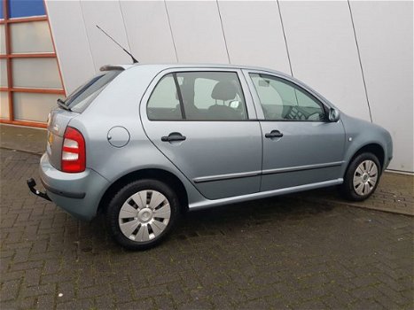 Skoda Fabia - 1.4-16V Choice | KEURIG ONDERHOUDEN | TREKHAAK | - 1