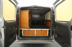 Opel Vivaro - 1.6 CDTI L2H1 Marge Airco Cruise PDC Navigatie Inrichting Metallic 3 Persoons Kasten E