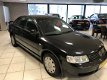 Volkswagen Passat - 1.6 Comfortline - 1 - Thumbnail