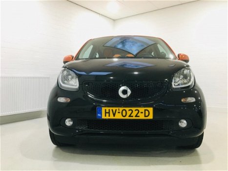 Smart Forfour - 1.0 Passion , Navigatie , Stoelverwarming , Parkeersensoren , N.A.P - 1