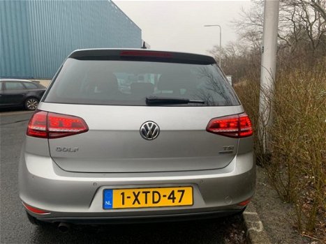 Volkswagen Golf - 1.2 TSI CUP NAVi LED Nieuwstaat NL auto - 1