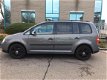 Volkswagen Touran - 1.6-16V FSI AIRCO/CRUISE CONTROL/NAVI/LMV/NAP/ELEK.RAMEN EN SPIEGELS/DEURVERG/EN - 1 - Thumbnail