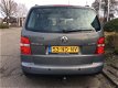 Volkswagen Touran - 1.6-16V FSI AIRCO/CRUISE CONTROL/NAVI/LMV/NAP/ELEK.RAMEN EN SPIEGELS/DEURVERG/EN - 1 - Thumbnail