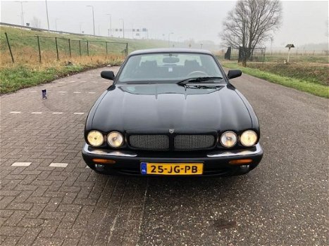 Jaguar XJR - 4.0 V8 Youngtimer - 363PK - Topstaat - Gereviseerde Motor - Zeer goed onderhouden - 1