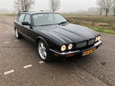 Jaguar XJR - 4.0 V8 Youngtimer - 363PK - Topstaat - Gereviseerde Motor - Zeer goed onderhouden