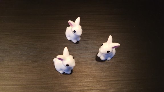 Mini konijntjes voor het moderne poppenhuis - 1