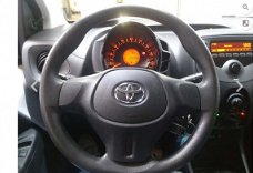 Toyota Aygo - 1.0 VVT-i x-now / AIRCO / EL. PAKKET / AUDIO-MP3 / CRUISE CTR. / * APK 01-2021