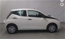 Toyota Aygo - 1.0 VVT-i x-now / AIRCO / EL. PAKKET / AUDIO-MP3 / CRUISE CTR. / * APK 01-2021 - 1 - Thumbnail