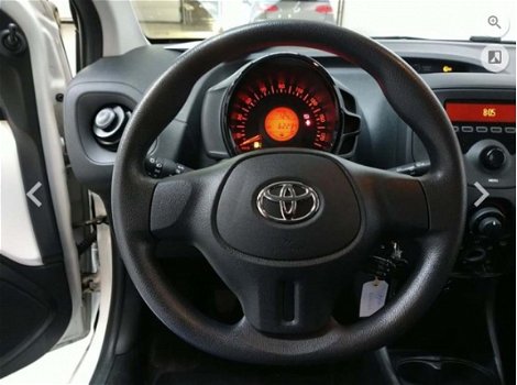 Toyota Aygo - 1.0 VVT-i x-now / AIRCO / EL. PAKKET / AUDIO-MP3 / CRUISE CTR. / * APK 01-2021 - 1