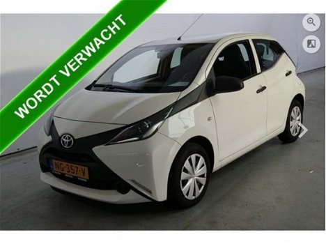 Toyota Aygo - 1.0 VVT-i x-now / AIRCO / EL. PAKKET / AUDIO-MP3 / CRUISE CTR. / * APK 01-2021 - 1