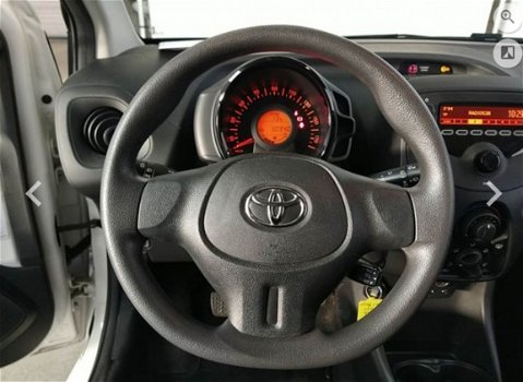 Toyota Aygo - 1.0 VVT-i x-now / AIRCO / EL. PAKKET / AUDIO-MP3 / CRUISE CTR. / * APK 01-2021 - 1