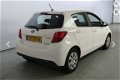 Toyota Yaris - 1.5 Hybrid Now AUTOMAAT / AIRCO-ECC / AUDIO / EL. PAKKET / * APK 12-2020 - 1 - Thumbnail