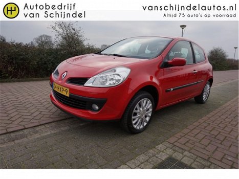 Renault Clio - 1.2-16V COLLECTION NL AUTO PERF.STAAT AIRCO CRUISECONTROL 16INCH LMV 4X PERF.BANDEN M - 1