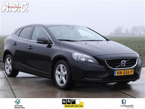 Volvo V40 - 2.0 D2 Summum Leer Trekhaak PDC Nav - 1