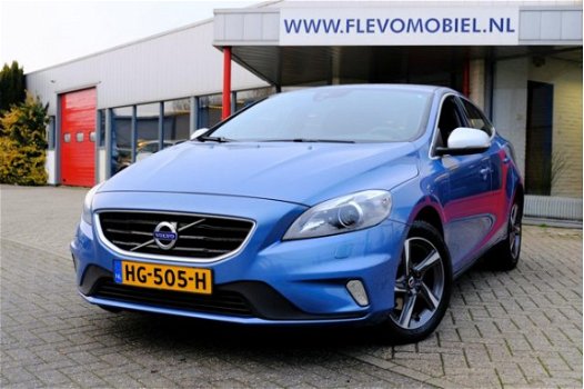 Volvo V40 - 2.0 D2 R-Design Business Navi/Leder-Alcant./LMV - 1