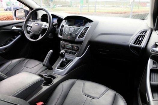 Ford Focus Wagon - 1.6 TDCI ECOnetic Lease Titanium Leder/Navi/Parkeerhulp/PDC/Enz - 1