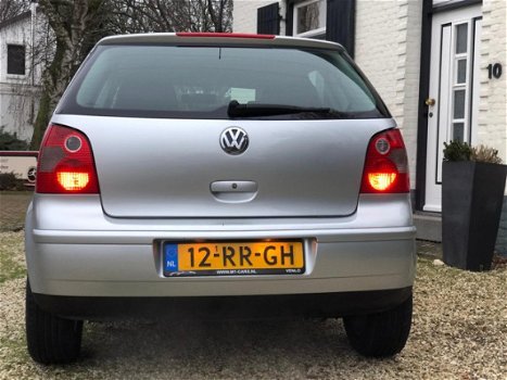 Volkswagen Polo - 1.4-16V Turijn Airco/Elek-ramen/Dealer onderhouden/NAP - 1