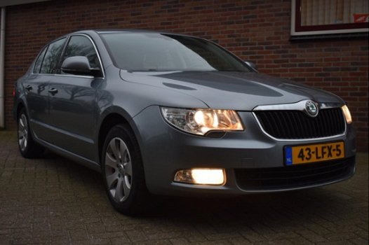 Skoda Superb - 1.4 TSI Comfort Business Line '10 Leder Clima Leder - 1