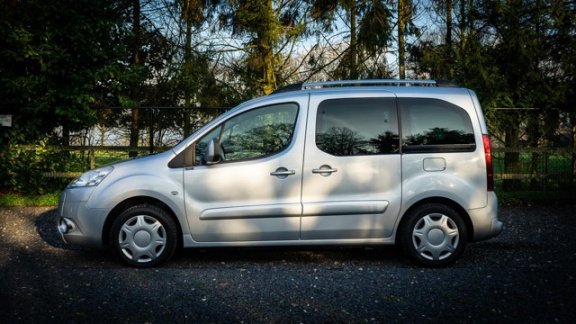 Peugeot Partner Tepee - 1.6 XT Executive | Trekhaak | NAP | Zeer netjes - 1