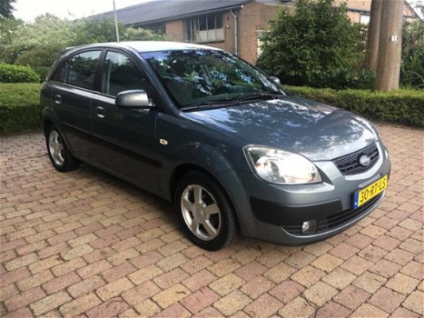 Kia Rio - RIO; HB 1.5 CRDI VGT MT - 1