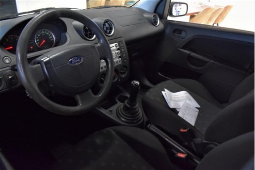 Ford Fiesta - 1.4 TDCi Core AIRCO, PDC, ELEKTR. RAMEN - 1