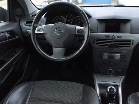 Opel Astra - 1.8 Cosmo 5-DEURS, AIRCO, CRUISE CONTROL, HALF-LEDER INTERIEUR, ELEK-RAMEN, CENT-VERGRE - 1