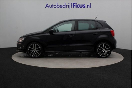 Volkswagen Polo - 1.4 TEAM AUTOMAAT MET STOELVERWARMING / CRUISE CONTROL / AIRCO / NAVI - 1