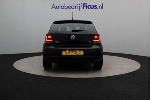 Volkswagen Polo - 1.4 TEAM AUTOMAAT MET STOELVERWARMING / CRUISE CONTROL / AIRCO / NAVI - 1