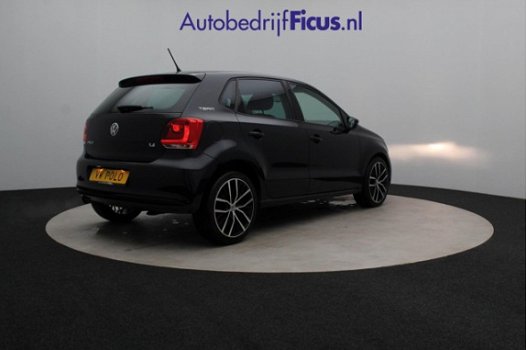 Volkswagen Polo - 1.4 TEAM AUTOMAAT MET STOELVERWARMING / CRUISE CONTROL / AIRCO / NAVI - 1