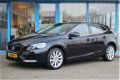 Volvo V40 - 1.6 T3 150 PK Momentum Camera - Navi - Keyless - 1 - Thumbnail