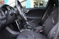 Volvo V40 - 1.6 T3 150 PK Momentum Camera - Navi - Keyless - 1 - Thumbnail