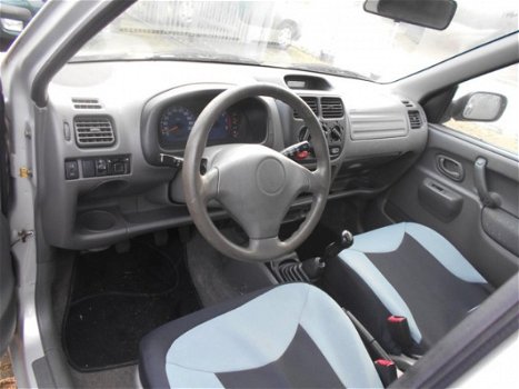 Suzuki Ignis - 1.3-16V GL - 1