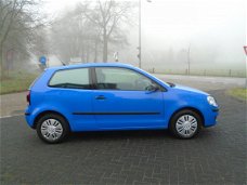 Volkswagen Polo - 1.4-16V Trendline