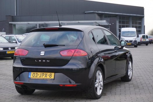 Seat Leon - 1.4 TSI Businessline High NAVIGATIE AIRCO PARKEERSENSOREN - 1