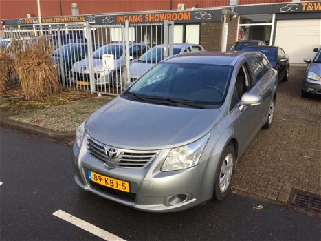 Toyota Avensis Wagon - 1.6 VVTi Comfort - 1