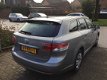 Toyota Avensis Wagon - 1.6 VVTi Comfort - 1 - Thumbnail