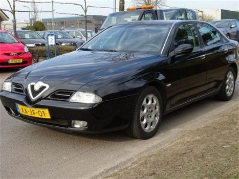 Alfa Romeo 166 - 2.5 V6, boekjes, Youngtimer - 1