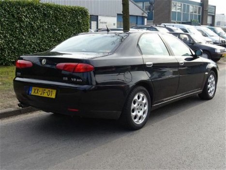 Alfa Romeo 166 - 2.5 V6, boekjes, Youngtimer - 1