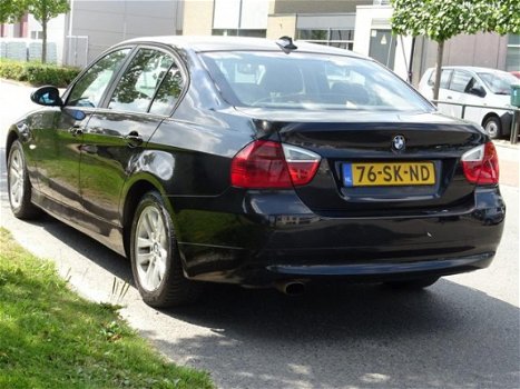 BMW 3-serie - 320i High Executive Leer, navigatie - 1