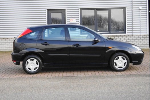 Ford Focus - 1.6-16V Centennial 5 DEURS AIRCO - 1