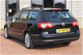 Volkswagen Passat Variant - 2.0 FSI Sportline - 1 - Thumbnail