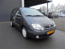 Renault Scénic - 1.6-16V Expression SCENIC AUTOMAAT