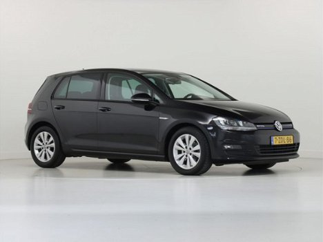 Volkswagen Golf - 1.6 TDI 110 PK Highline (BNS) - 1