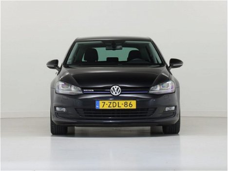 Volkswagen Golf - 1.6 TDI 110 PK Highline (BNS) - 1