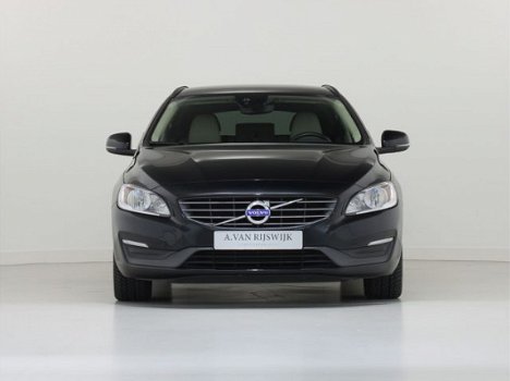 Volvo V60 - 2.0 D3 136 PK 6-Bak Momentum (BNS) - 1