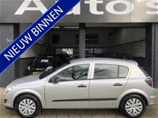 Opel Astra - 1.6 Business Automaat