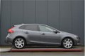 Volvo V40 - 2.0 D3 Kinetic top onderhouden - 1 - Thumbnail