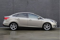 Ford Focus - 1.0 Ecoboost 125PK Titanium | 1e Eigenaar | Navigatie | 18" Lichtmetalen velgen | Nieuw