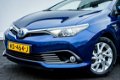 Toyota Auris Touring Sports - 1.8 Hybrid Lease Panoramadak/ Trekhaak/ Dakdragers/ Full map navigatie - 1 - Thumbnail