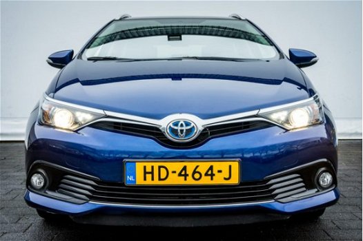 Toyota Auris Touring Sports - 1.8 Hybrid Lease Panoramadak/ Trekhaak/ Dakdragers/ Full map navigatie - 1